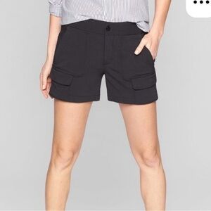 ATHLETA Trekki Cargo Black Hiking Outdoor Athletic Pocket Shorts Size 6